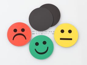 Smileys - lachend, neutral und ärgerlich