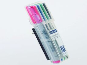 Stifte-Set mit 4 Farben: blau, rot, grün, schwarz
