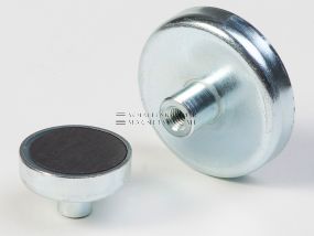 Magnetic system with threaded socket and magnetic core made of ferrite