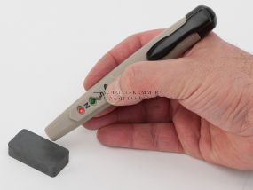 Electronic pole tester