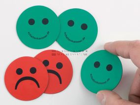 Wendemagnet &quot;Smiley&quot;, D: 50 mm, beidseitig haftend, grün/rot