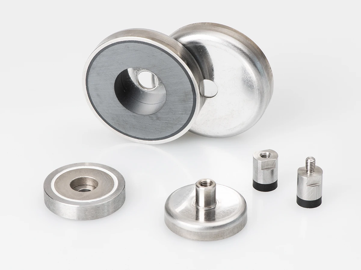 mit Edelstahlgehäuse