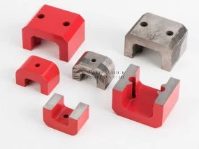 AINiCo magnets in bridge form, not lacquered